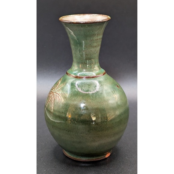 Lloyd's Studio Jamaica Palm Iridescent Green Glaze Bud Vase 5 1/2" - Picture 2 of 10